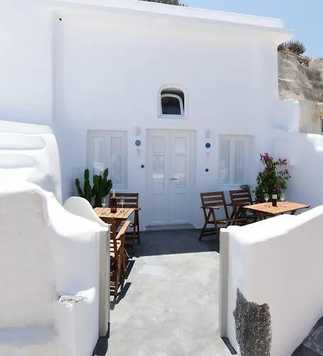 Vivid Caves 1 Bedroom Cavehouse