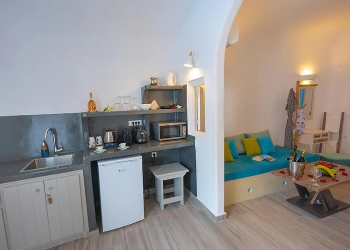 Vivid Caves 1 Bedroom Cavehouse דירה Foinikiá